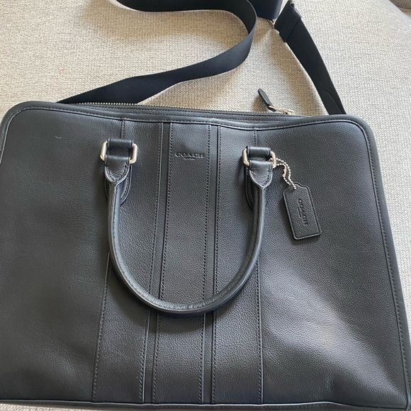 Coach briefcase with the strap-Black-multiple inside pockets. - Picture 6 of 6